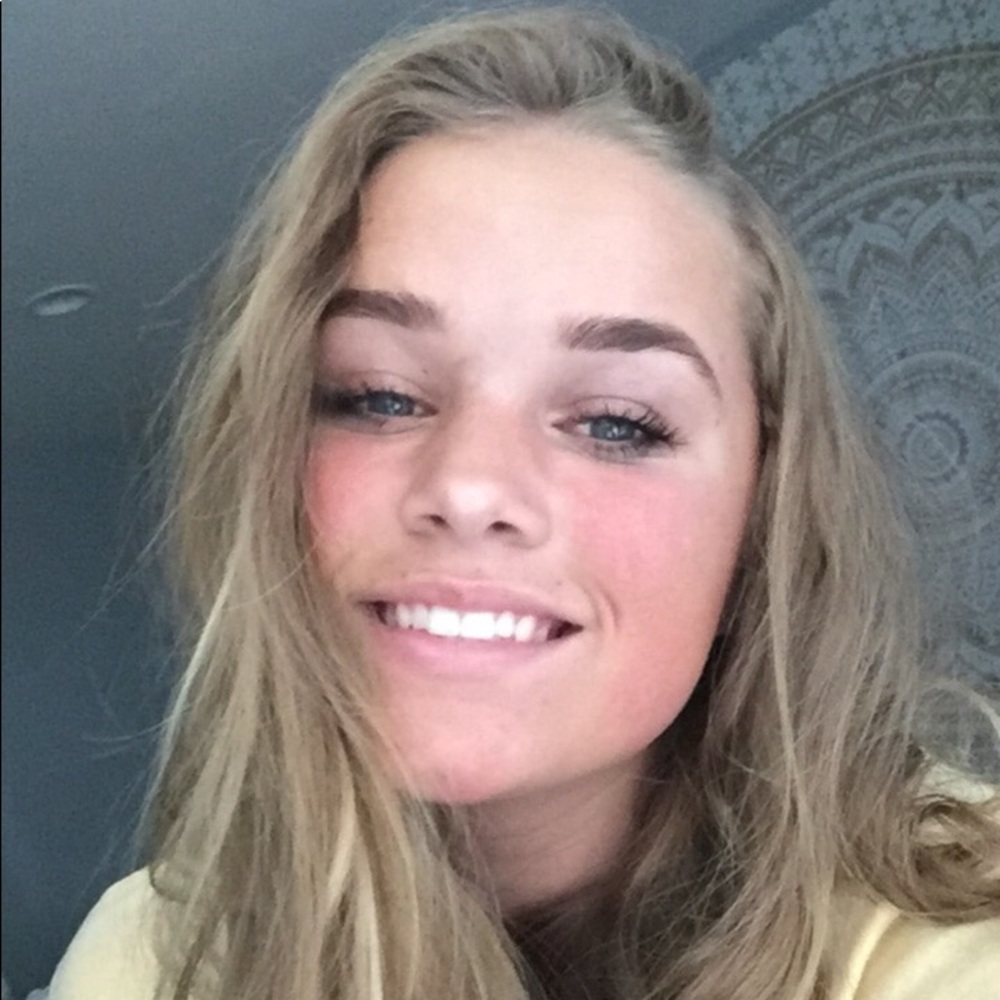 Meet your Posher, Sierra